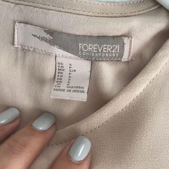 Forever 21 Embroidered Shift Dress - Picture 4 of 4